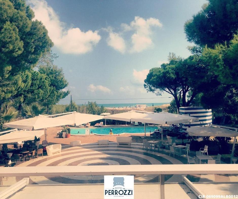 Hotel Perrozzi Васто Екстериор снимка